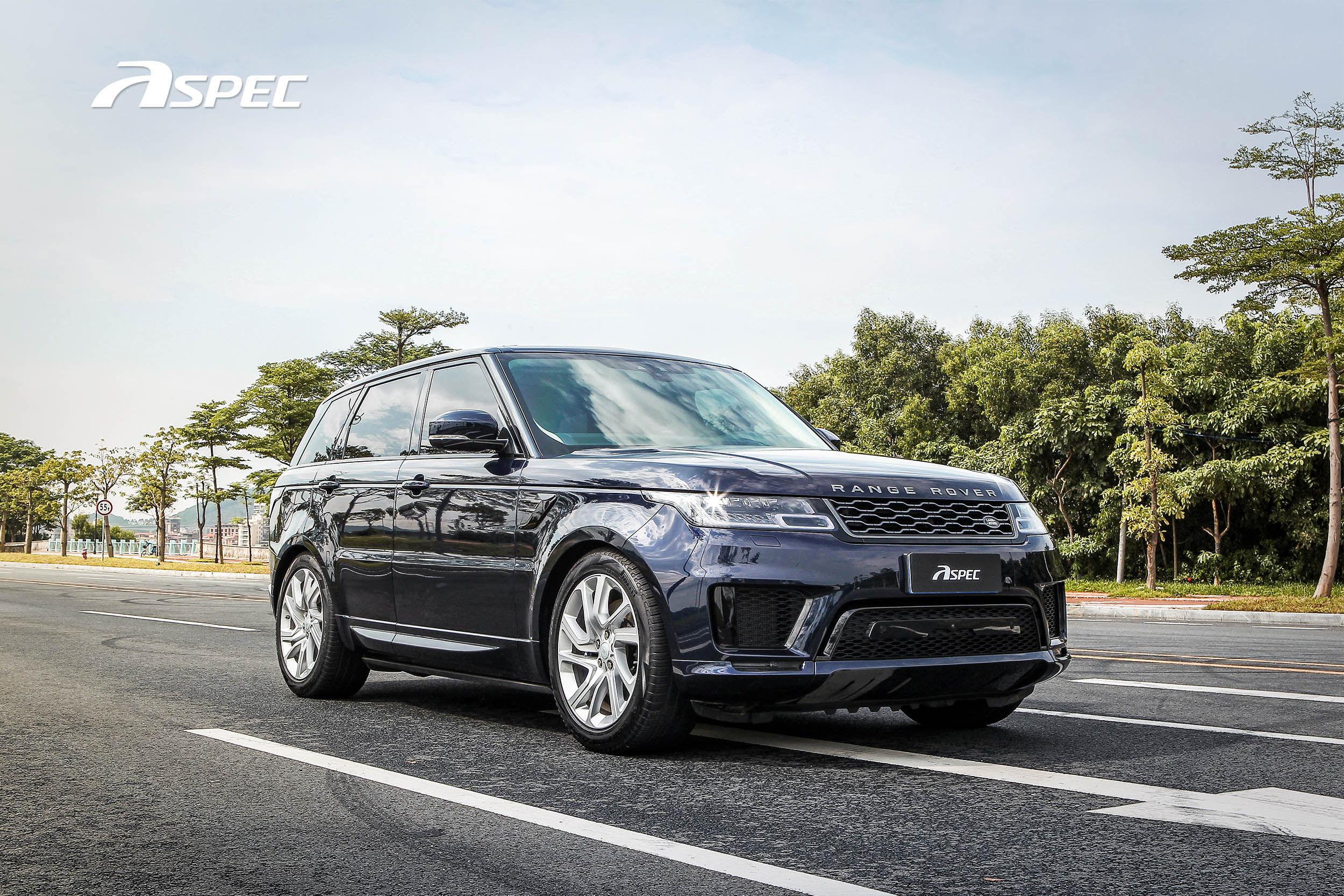 Land Rover 路虎  揽胜运动版 2019 3.0T 国六 中尾段